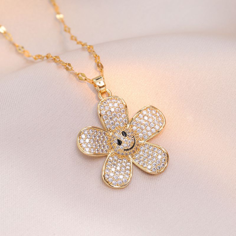Titanium Steel Diamond Smiley Flower Necklace