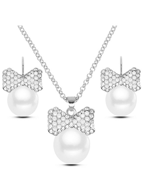 Elegant Silver Color Bowknot Shape Decorated Necklace