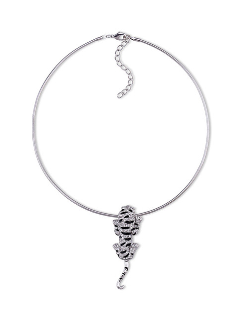 Fashion Silver Color Leopard Pendant Decorated Simple Necklace