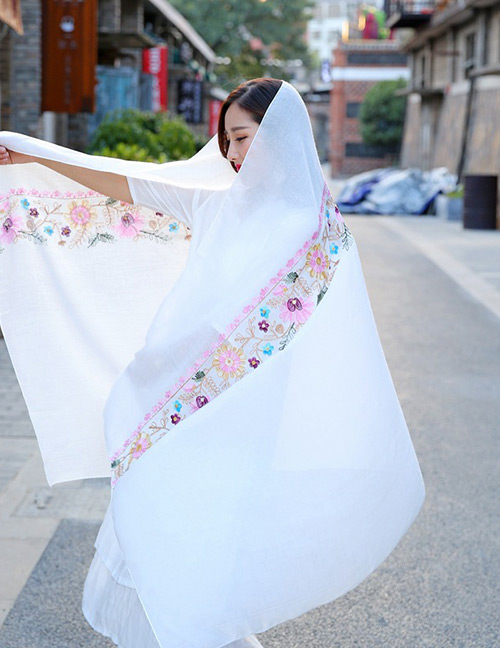 Fashion White Embroidery Flower Decorated Scarf