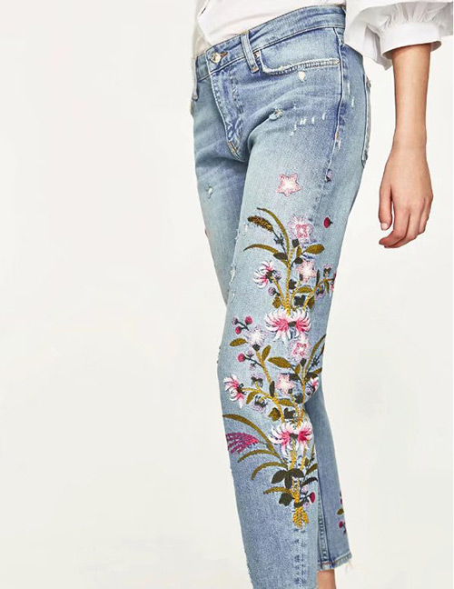 Fashion Blue Embroidery Flower Decorated Jeans Pant