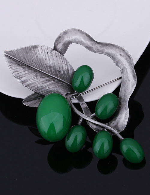 Fashion Green Leaf Shape Decorated Brooch