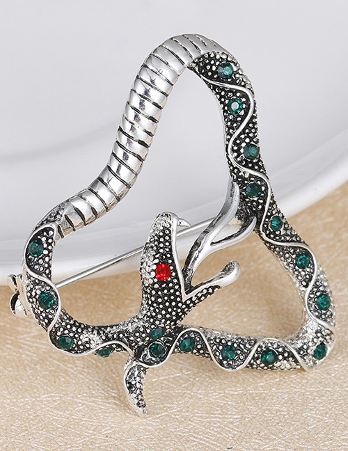 Personalized Green Snake Shape Decorated Simple Brooch