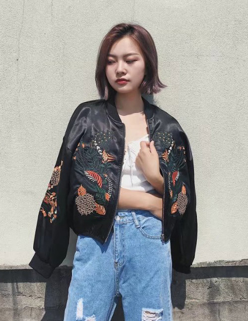 Fashion Black Embroidery Flower Shape Decorated Jacket