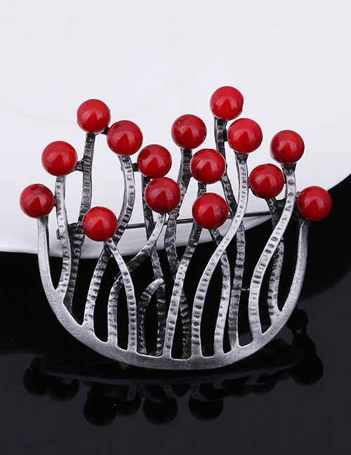Elegant Red Round Shape Decorated Brooch
