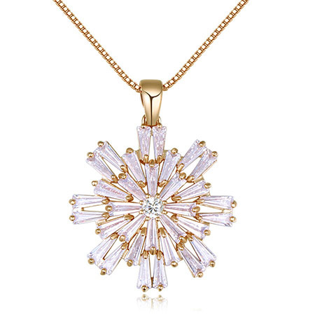 Elegant Gold Color Snow Shape Decorated Necklace
