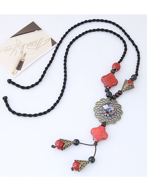 Bohemia Red Hollow Out Flower Decorated Long Necklace
