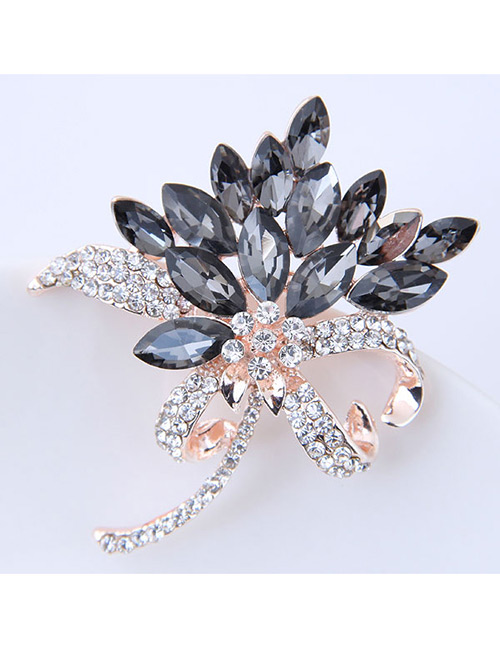 Elegant Black Oval Shape Diamond Decorated Brooch