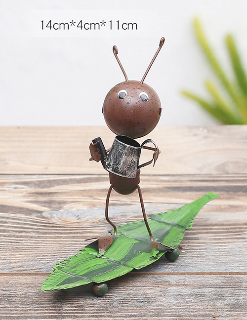Lovely Brown Ant&watering Pot Design Simple Handicrafts