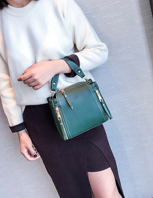Elegant Green Pure Color Decorated Tassel Handbag