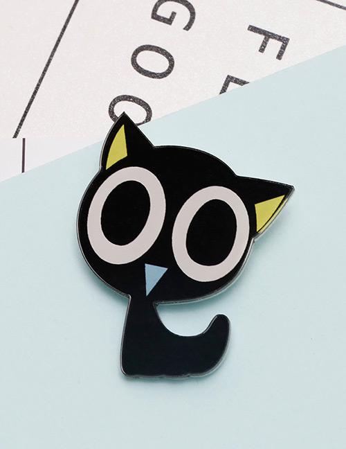 Lovely Black+white Little Cat Shape Decorated Brooch