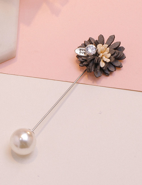 Fashion Gray Diamond&flower&pearl Decorated Brooch