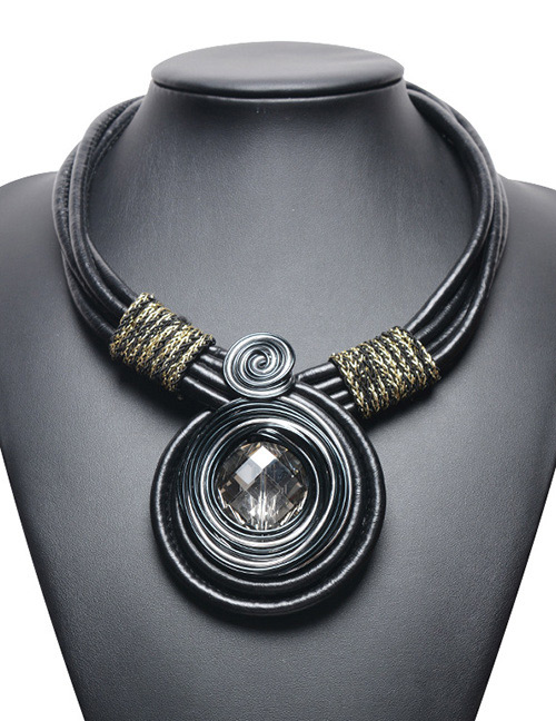 Exaggerated Black Diamond Decorated Hand-woven Necklace