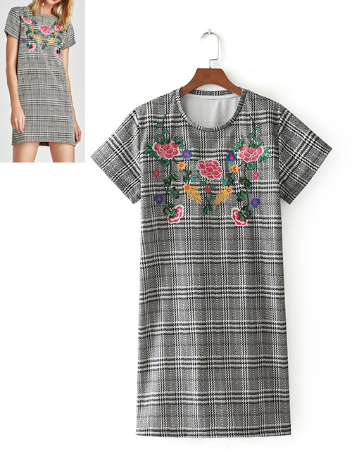 Fashion Gray Embroidery Flower Decorated Short Sleeves Dress