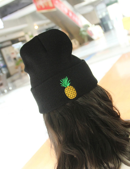 Lovely Black Pineapple Shape Decorated Cap
