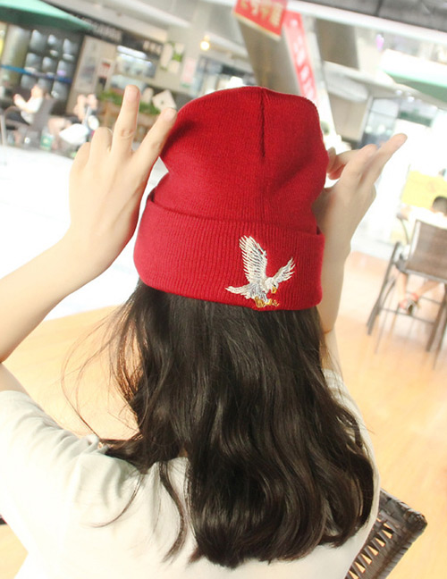 Lovely Claret-red Eagle Shape Decorated Cap