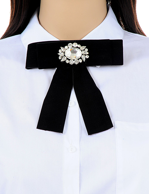 Fashion Black Diamond Decorated Bowknot Shape Brooch