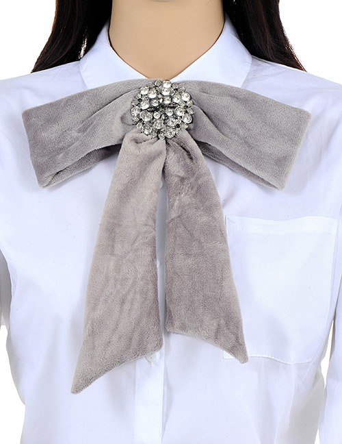 Elegant Gray Bowknot Shape Decorated Necklace