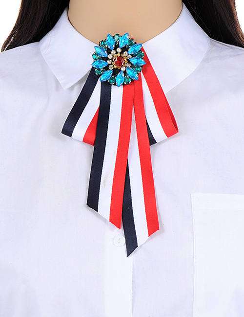 Trendy Multi-color Stripe Pattern Decorated Bowknot Brooch