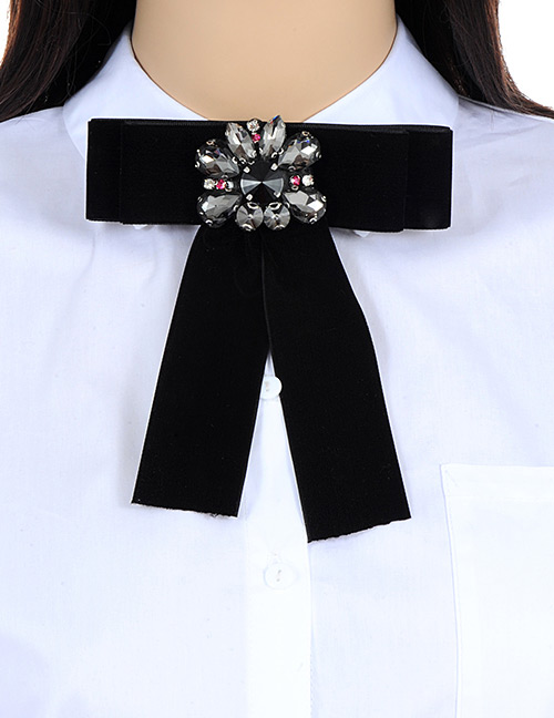 Fashion Black Flower Shape Decorated Bowknot Brooch
