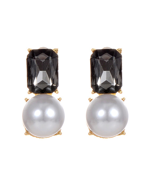 Fashion Gray Pearls&diamond Decorated Earrings