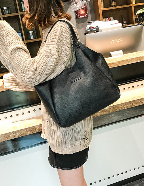 Fashion Black Pure Color Decorated Shoulder Bag (4pcs)