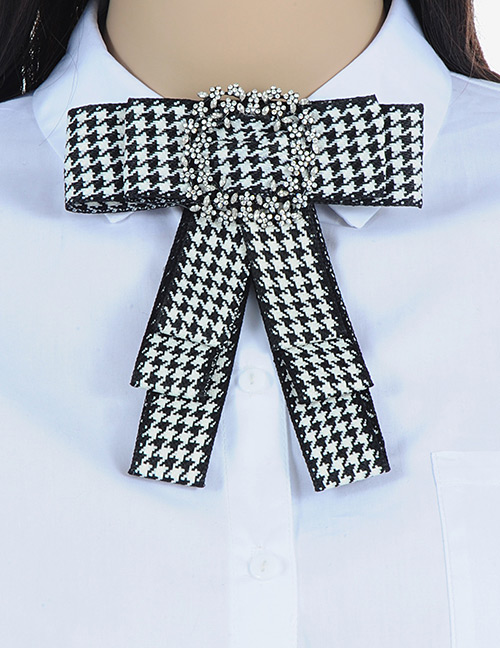 Elegant White+black Bowknot Shape Decorated Brooch