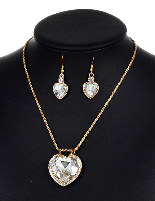Lovely White Heart Shape Decorated Jewelry Sets