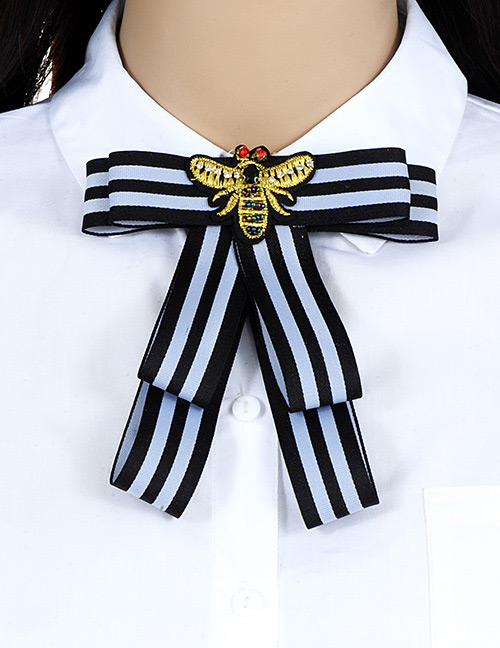 Fashion Black+white Bee Shape Decorated Bowknot Brooch