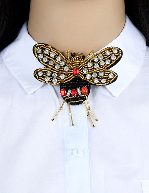 Fashion Gold Color Butterfly Shape Decorated Brooch