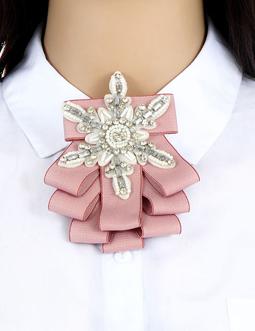 Fashion Pink Snowflake Shape Decorated Brooch