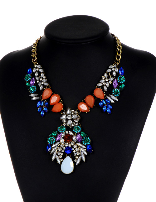 Elegant Multi-color Waterdrop Shape Decorated Necklace