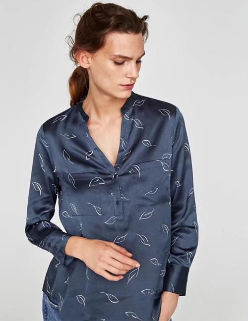 Elegant Blue Leaf Pattern Decorated Shirt