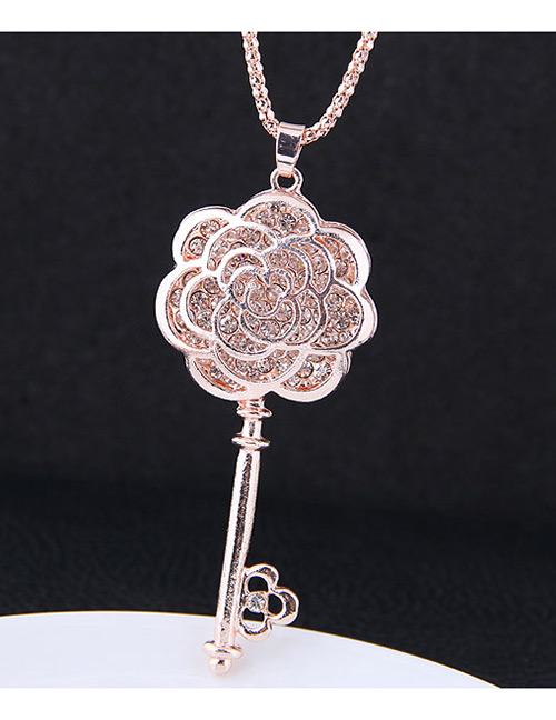 Fashion Rose Gold Hollow Out Rose Decorated Necklace