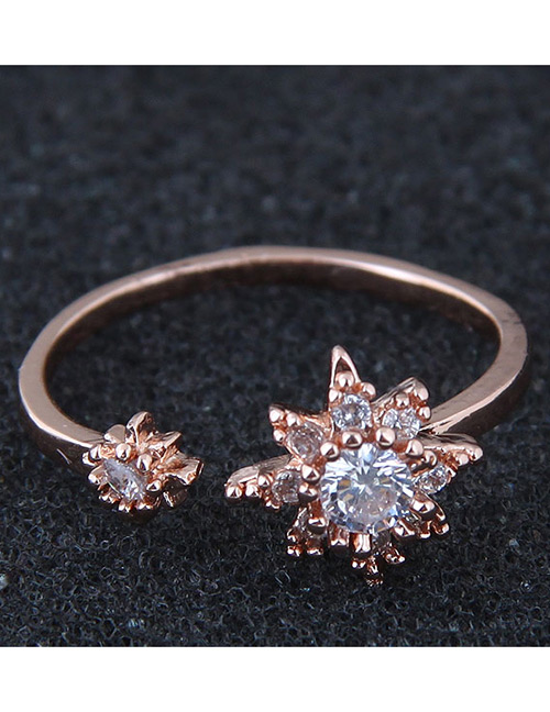Fashion Gold Color Flower Shape Decorated Ring