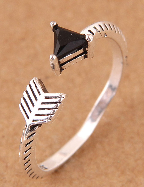 Fashion Silver Color Triangle Shape Design Opening Ring