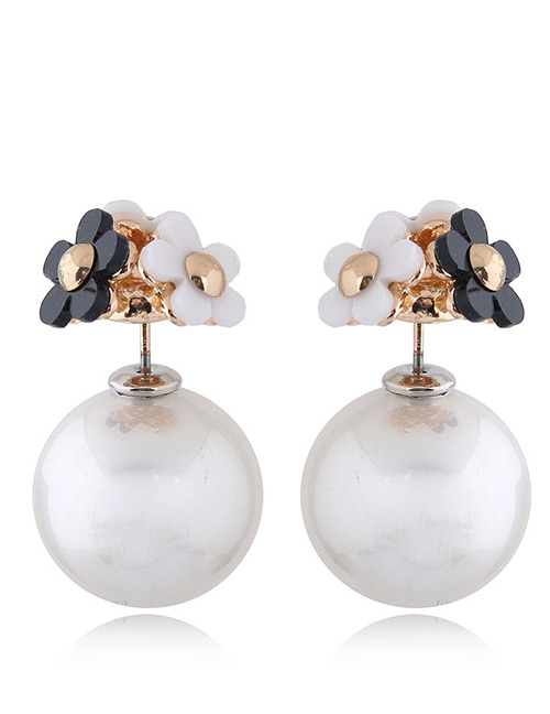 Elegant White Flowers&pearls Decorated Simple Earrings