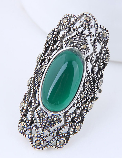 Elegant Green Gemstone Decorated Hollow Out Ring