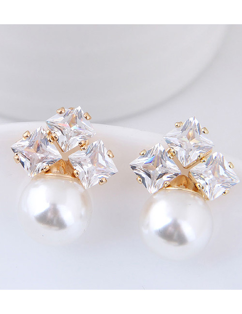 Elegant White Pearls&diamond Decorated Simple Earrings