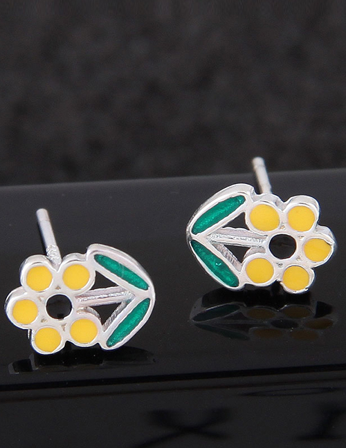 Fashion Yellow+green Flower Shape Decorated Earrings