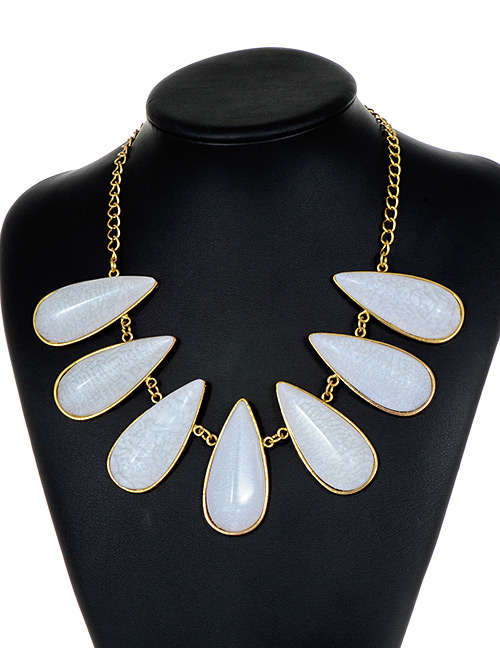 Fashion White Waterdrop Shape Decorated Necklace