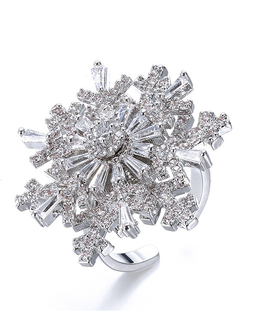 Fashion White Flower Shape Decorated Ring