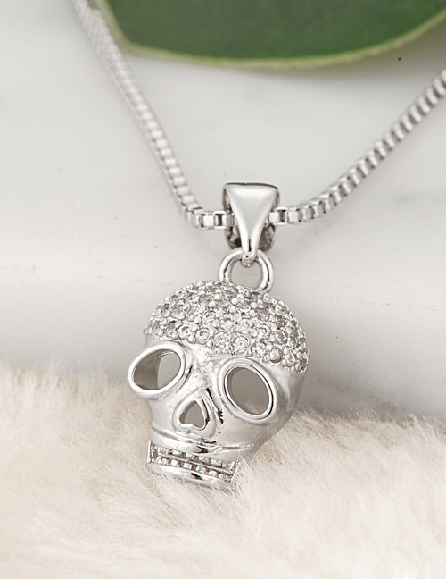Fashion Silver Color Skull Pendant Decorated Necklace