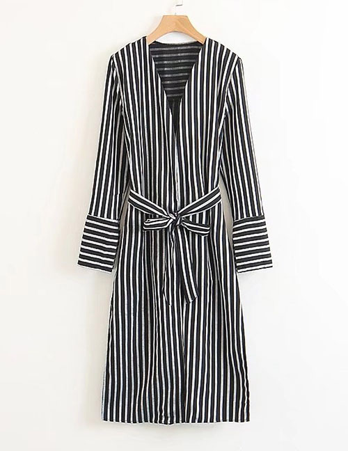 Fashion Black Stripe Pattern Decorated V Neckline Windbreaker