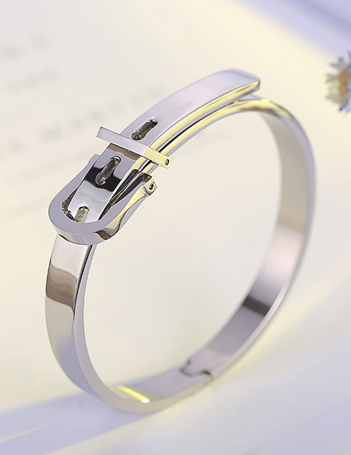 Fashion Silver Color Buckle Shape Decorated Bracelet For Men