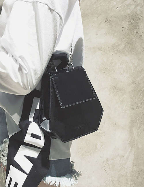 Fashion Black Rhombus Shape Decorated Shoulder Bag