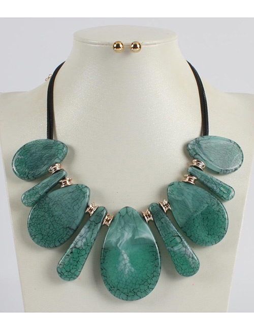 Fashion Green Water Drop Shape Decorated Necklace