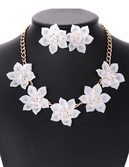 Elegant White Beads&flower Decorated Jewelry Sets