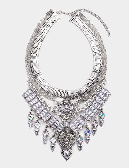 Elegant Silver Color Square Shape Diamond Decorated Necklace