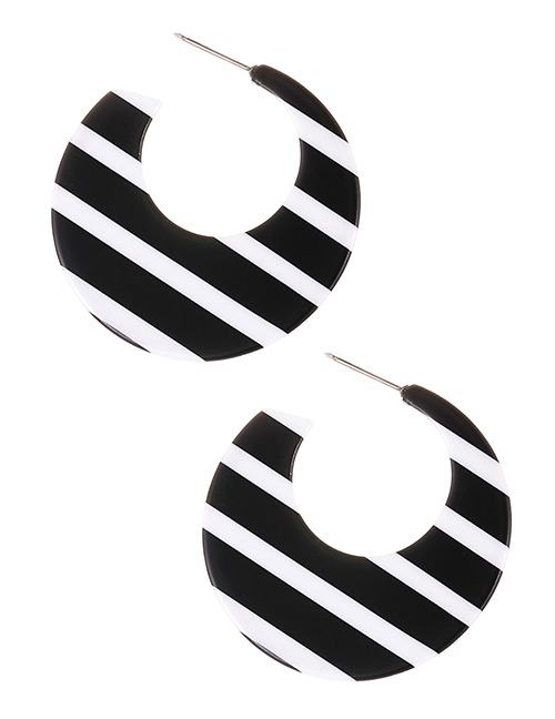 Fashion White Stripe Pattern Decorated Round Shape Earrings